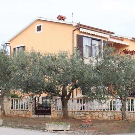 Lily'S Lovely Apartments Fažana Dış mekan fotoğraf