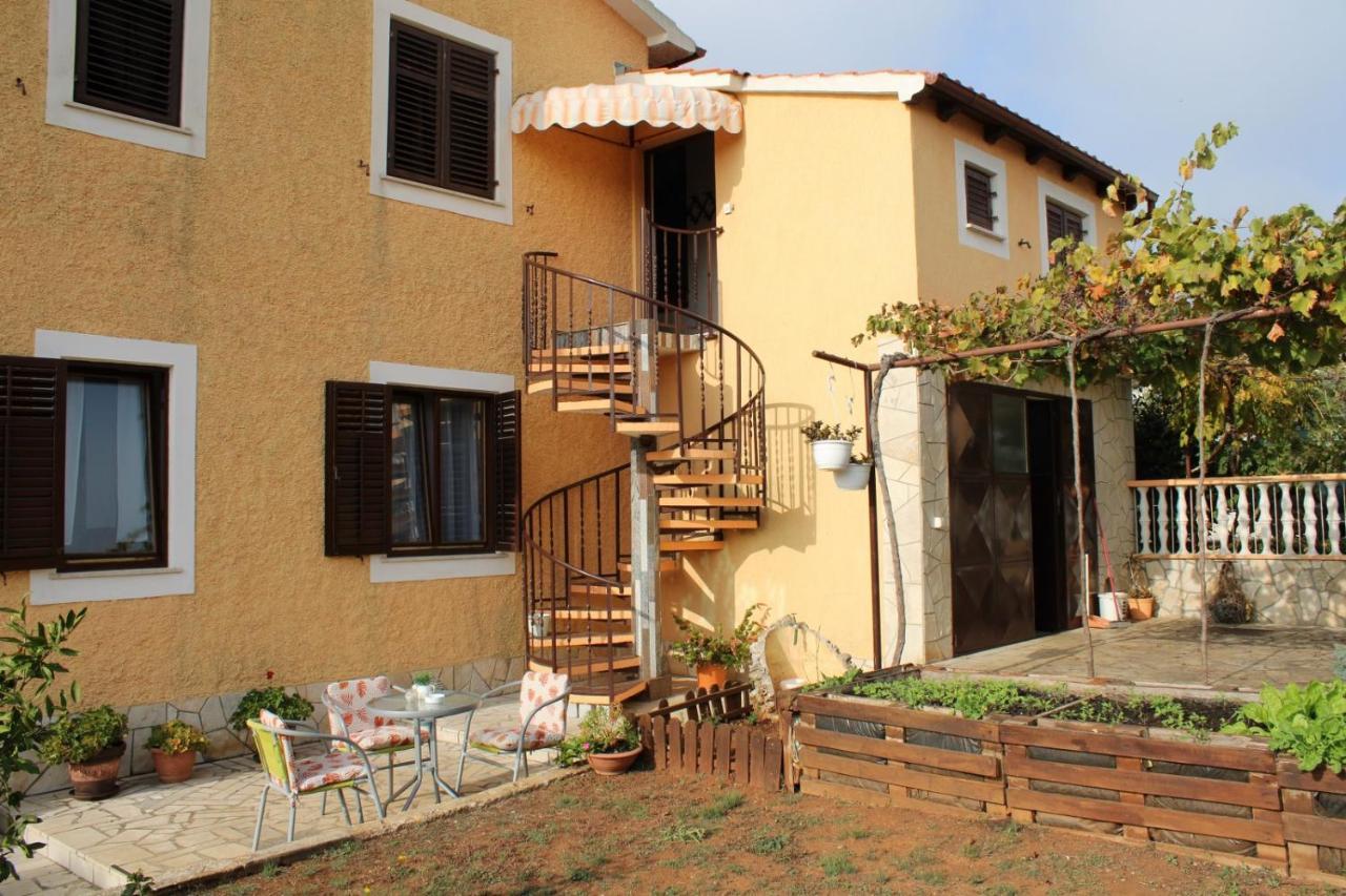 Lily'S Lovely Apartments Fažana Dış mekan fotoğraf