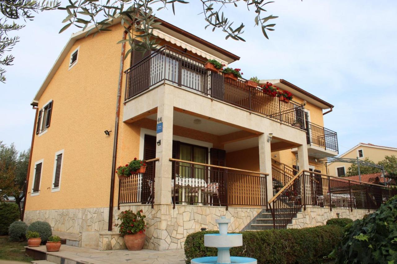 Lily'S Lovely Apartments Fažana Dış mekan fotoğraf