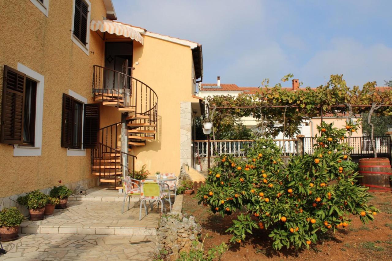 Lily'S Lovely Apartments Fažana Dış mekan fotoğraf