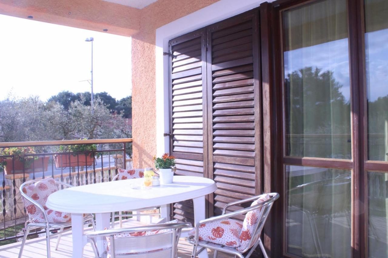 Lily'S Lovely Apartments Fažana Dış mekan fotoğraf